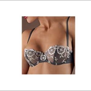 NWOT Chantelle Palais Royal demi bra 32C